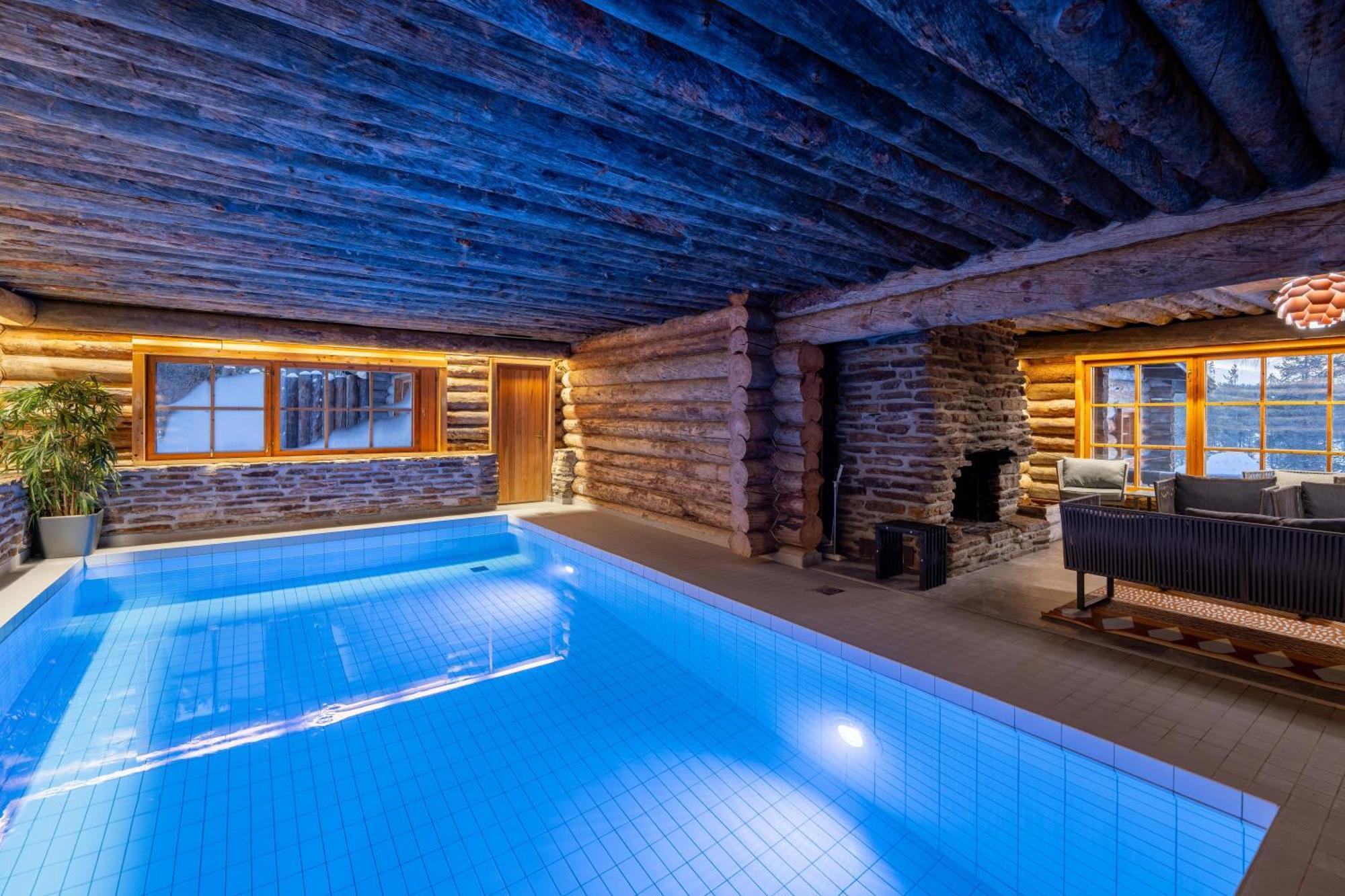 Kuukkeli Log Houses Aurora Resort Saariselka Exterior photo